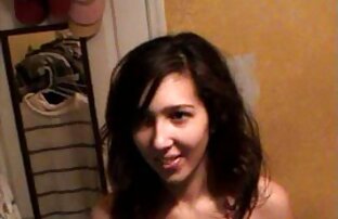 XXX Jazmín no puede resistirse a adorar Simonas Ébano pies porno en publico por dinero