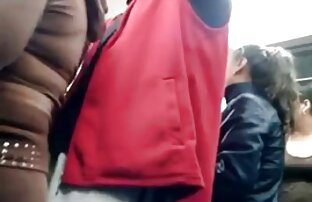 XXX Permite follar cojiendo en baños publicos gay mientras están viendo al bebé