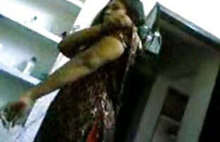 XXX Garganta profunda y luego follada anal con consolador en el sex publico coño
